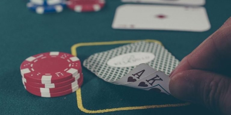 Peringatan dan kebahagiaan pemain yang memenangkan taruhan di supermoney88